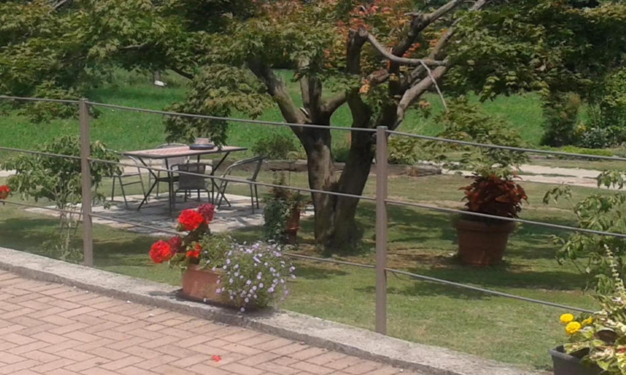 Sei A Sereia Invorio Inferiore Esterno foto